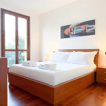 Dimora Larianda - Private Parking And Garden Ferienhaus Laglio