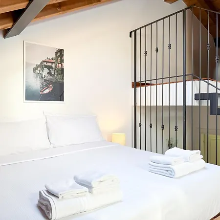 Ferienhaus Dimora Larianda - Private Parking And Garden