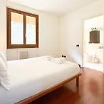 Dimora Larianda - Private Parking And Garden * Laglio