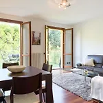 Dimora Larianda - Private Parking And Garden Vakantiehuis
